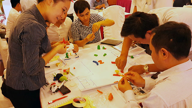 Kỹ năng bán hàng & chăm sóc Khách Hàng chuyên nghiệp - ISUZU (13 & 14.10.2014)